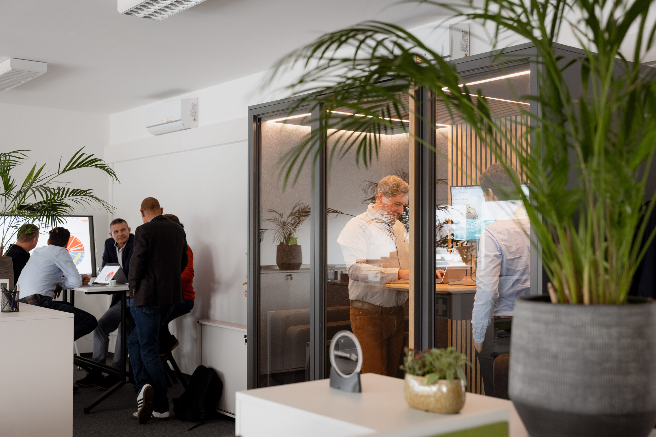 Gemeinsam planen und kreativ arbeiten - am digitalen Flipchart.